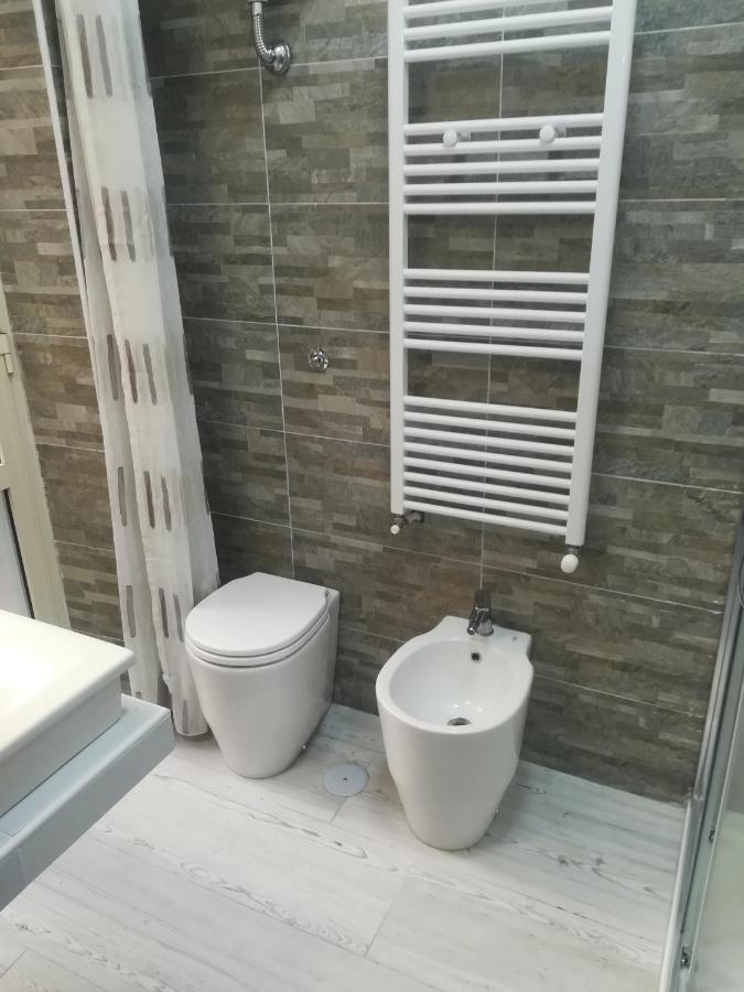 Home Mazzei Piazza Bilotti Cosenza Ruang foto