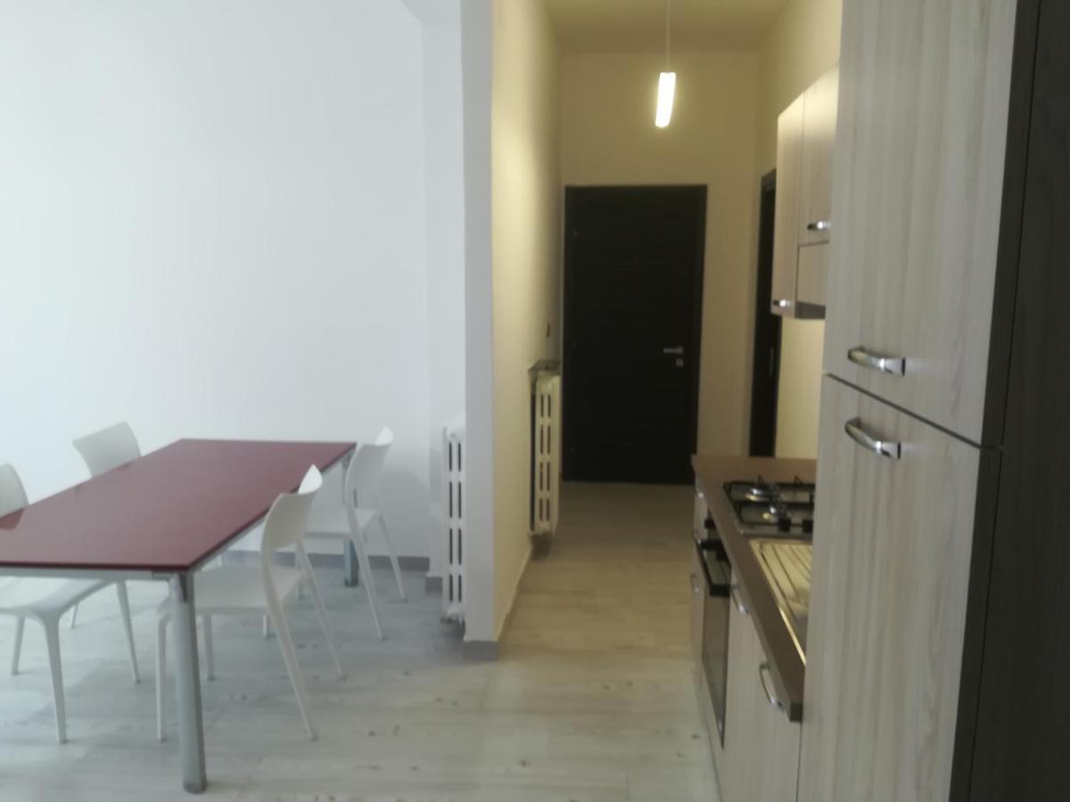 Home Mazzei Piazza Bilotti Cosenza Ruang foto