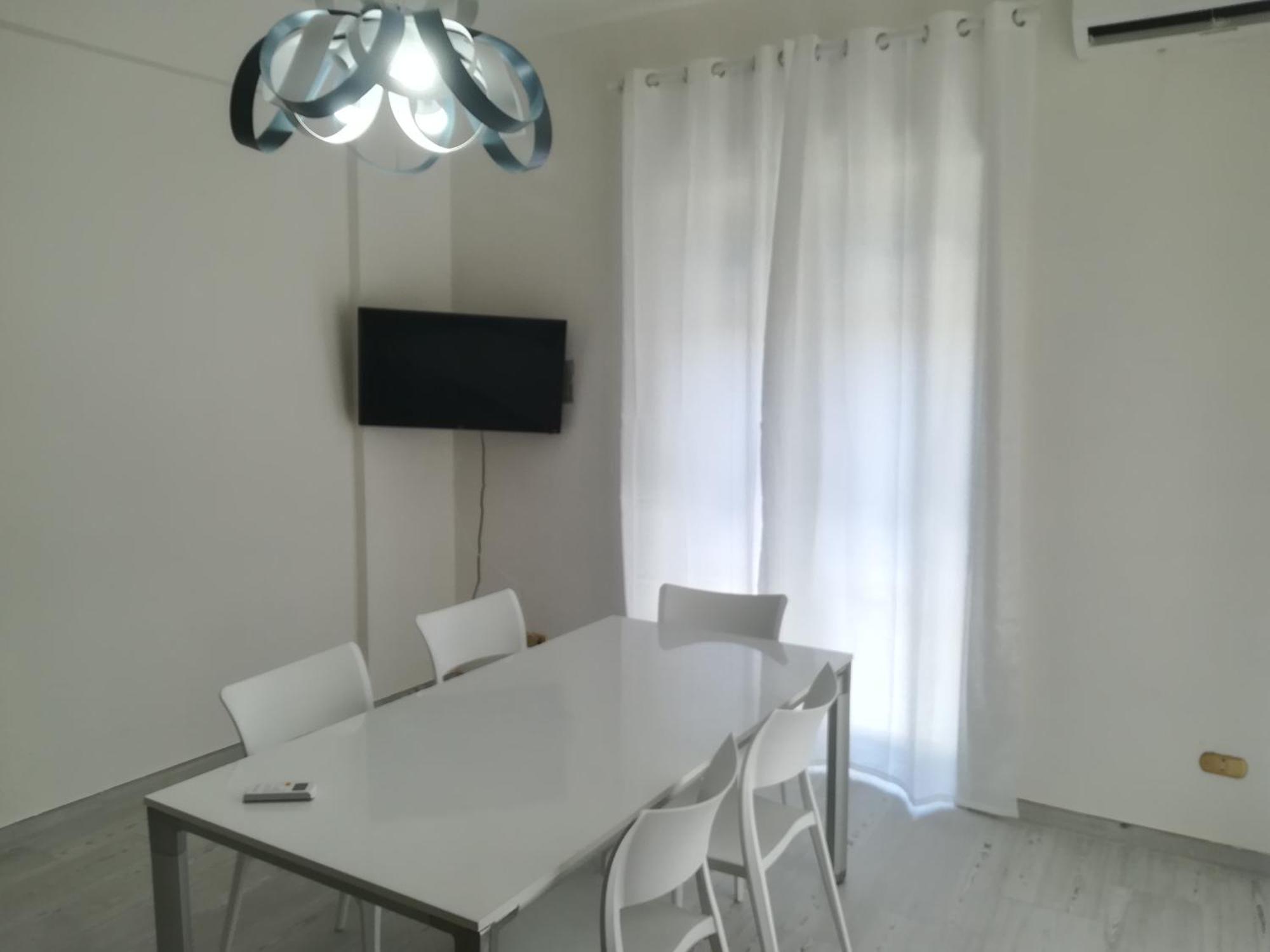 Home Mazzei Piazza Bilotti Cosenza Ruang foto