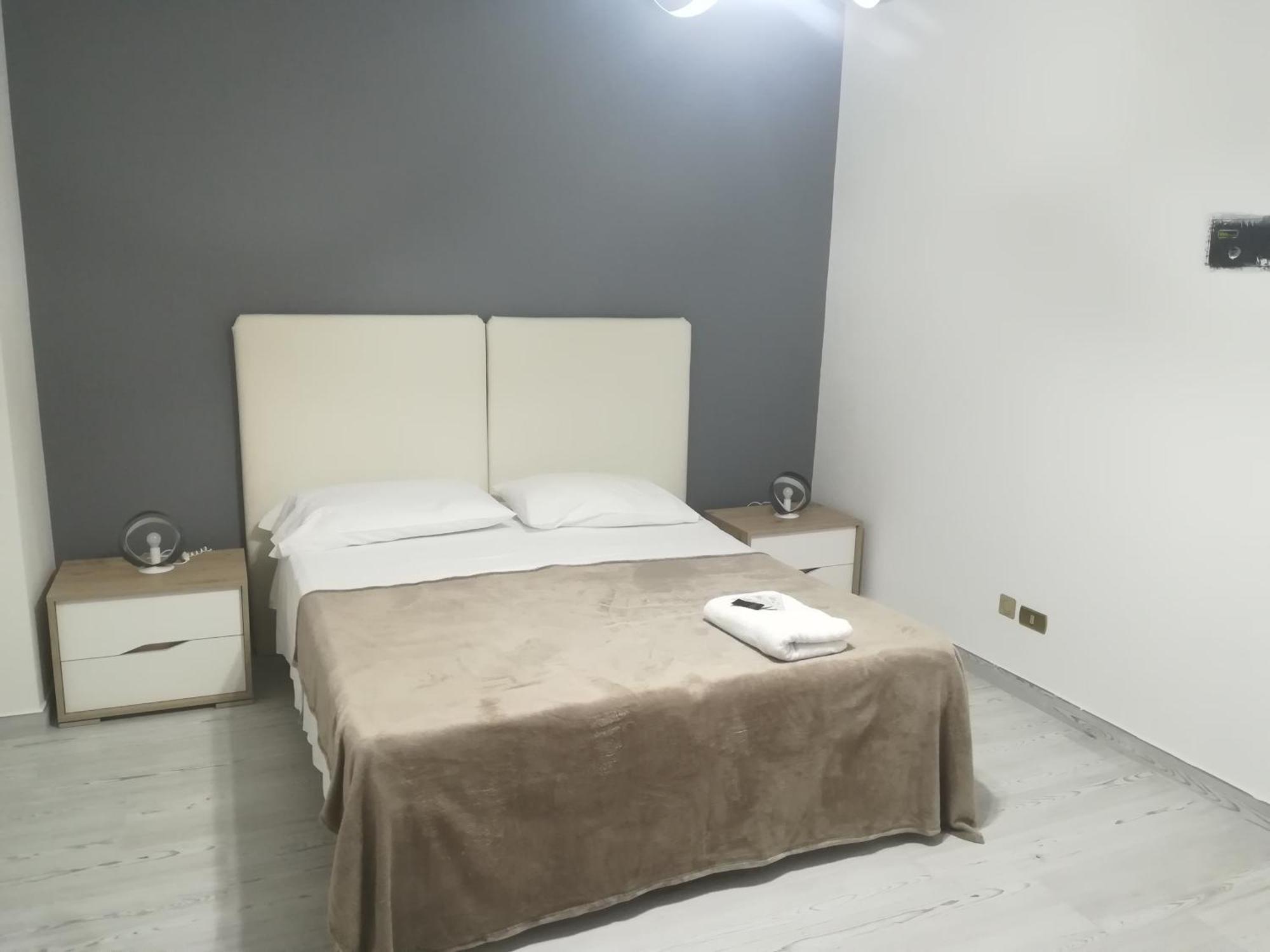 Home Mazzei Piazza Bilotti Cosenza Ruang foto